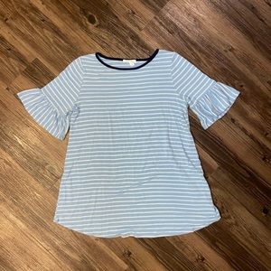 Boutique Style Women’s Blue and White Striped Shirt Size Small